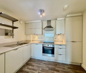 2 bedroom flat to rent - Photo 3