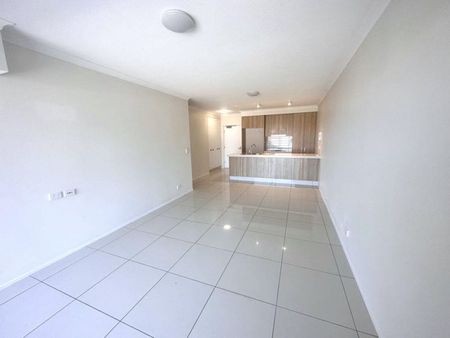 “Southport Broadwater Apartment” - Photo 3