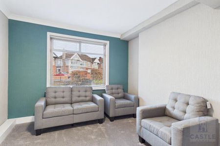 4 bedroom house of multiple occupation to rent - Photo 3