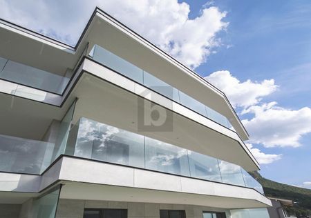 MODERNO CON VISTA LAGO - Photo 5