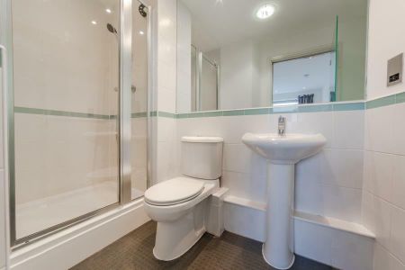 2 bedroom flat to rent - Photo 5