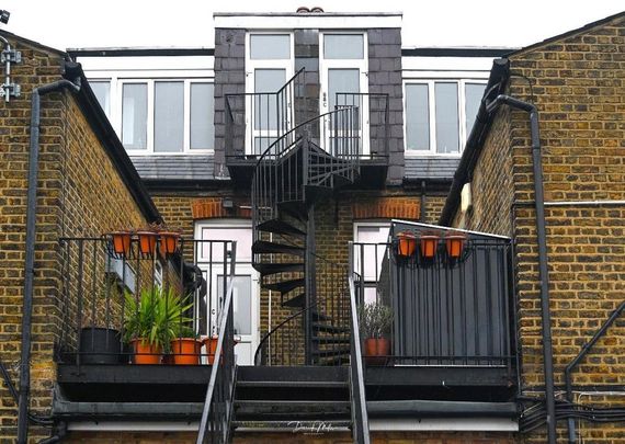 2 bedroom flat to rent - Photo 1