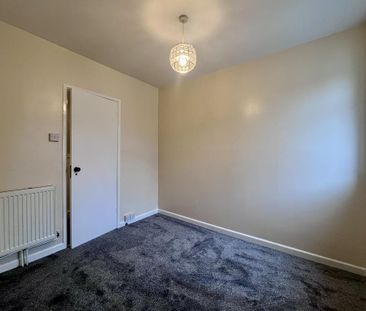 3 bedroom flat to rent - Photo 3