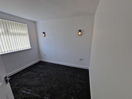 2 bed flat to rent in Trentham Avenue, Newcastle Upon Tyne, NE7 - Photo 3