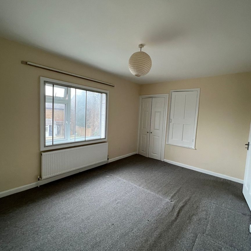 New Road, Harlington, Hayes, UB3 5BQ - Photo 1