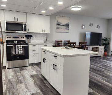 807, 4902 - 37 Street - Photo 1