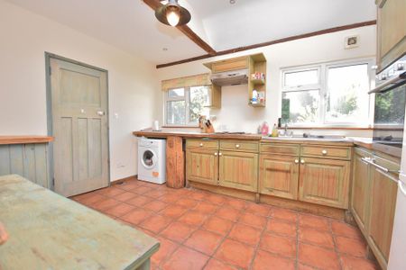 3 bedroom bungalow to rent - Photo 4