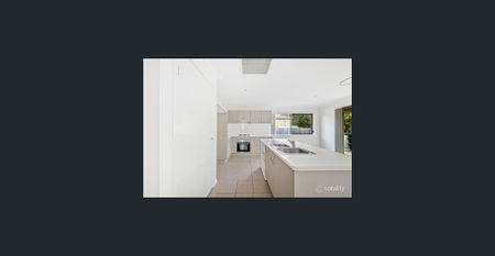 Quiet Cul-de-sac Living - Photo 4