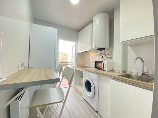 Calle de Encarnación Oviol, Madrid, Community of Madrid 28021 - Photo 1