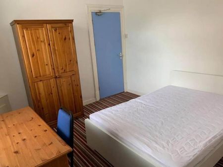 5 bedroom house to rent - Photo 3