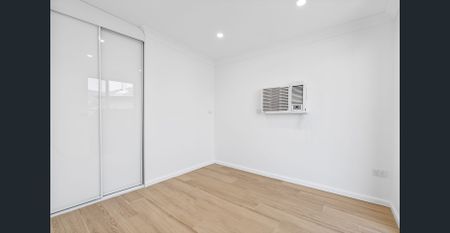 Modern 1-Bedroom Flat in Tregear - Photo 3