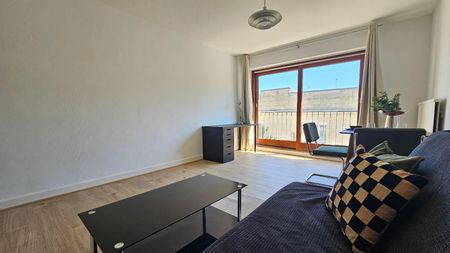Location Appartement 1 pièce 28m² BORDEAUX 33000 - Photo 2