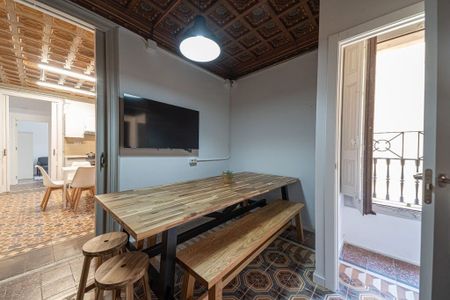 Carrer de Santa Anna, Barcelona, Catalonia 08002 - Photo 5