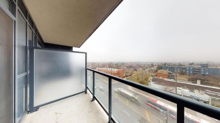 1 bedroom suit balcony - Photo 2