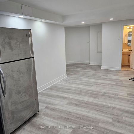 For Lease - 63 YORKLAND Street Unit# 2, Richmond Hill, Ontario - Photo 2