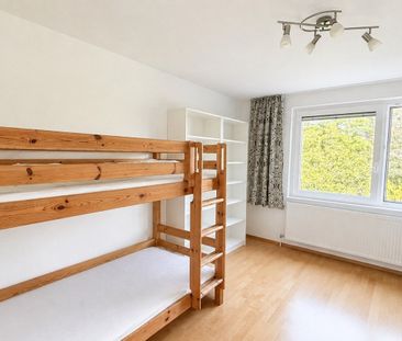 Wohnen im Grünen – gepflegte 3-Zimmer-Wohnung mit Loggia | ZELLMANN... - Photo 3