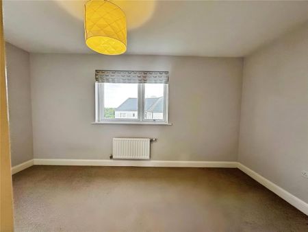 2 bedroom semi-detached house to rent - Photo 4