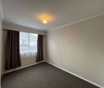 Wainuiomata 3 Bedrooms - Photo 3