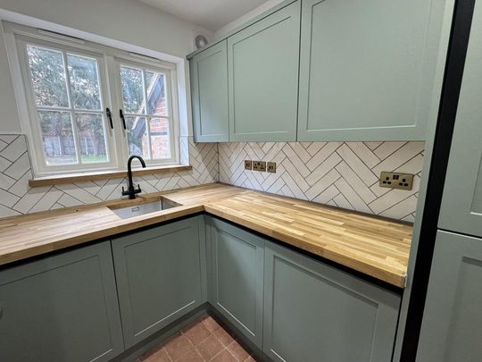 4 bedroom detached house to rent - Photo 1