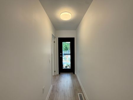 For Lease - 168 Clonmore Drive Unit# 4, Toronto, Ontario - Photo 3