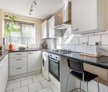 Ferndown Court, Guildford, Surrey, GU1 - Photo 5