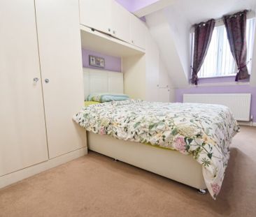 3 bedroom Semi-detached house to rent - Photo 5