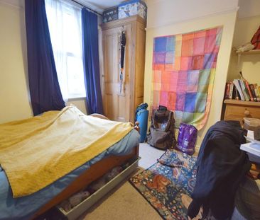 5 bedroom terraced house to rent - Photo 4