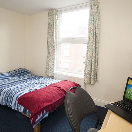 Room in a Shared House, Neill Road, S11 - Photo 1