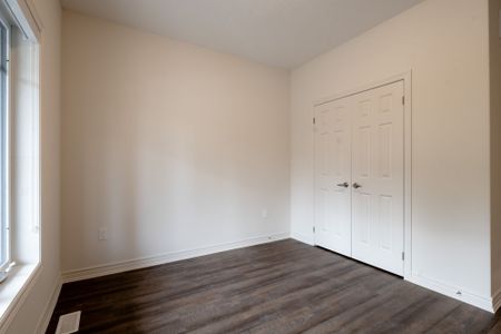 For Lease - 11 Tristan Lane, Huntsville, Ontario - Photo 4