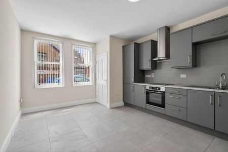 51 Bridge Street, Lisburn, BT28 1XZ - Photo 2