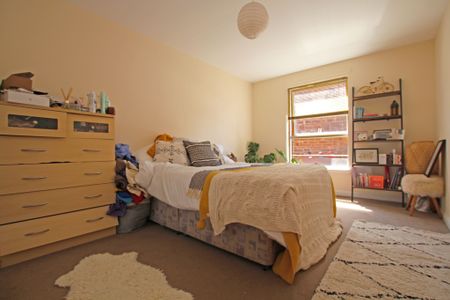 Dunaskin Street, West End, Glasgow - Photo 2