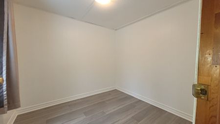 For Lease - 35 47th Street, Wasaga Beach, Ontario - Photo 4