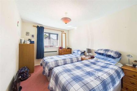 Badgers Croft, Victoria Road, Mortimer Common, Reading, RG7 - Photo 2