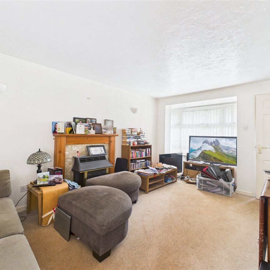 Chatteris Way, Reading Chatteris Way, Reading - Photo 2