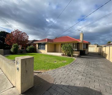 26 Ridge Drive, Avondale Heights VIC 3034 - Photo 6