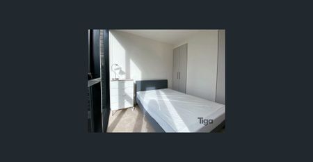 Furnished 1 Bedroom Apartment at The Peak Melbourne - Photo 3