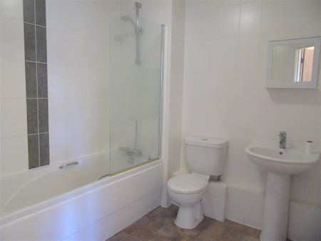 Oldfield Road, MAIDENHEAD - Photo 5