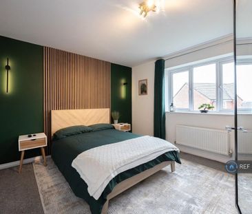 1 bedroom in a house share to rent - Photo 3