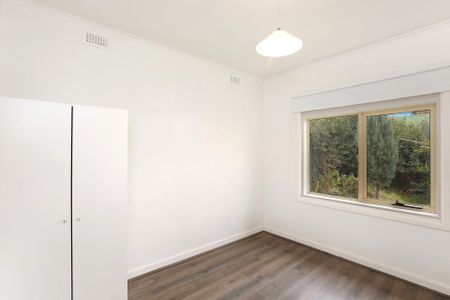 EASY ACCESS TO THE CITY - 6 MONTH LEASE ONLY - Photo 3