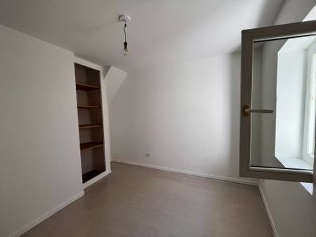 Location Appartement 2 pièces 33m² LA CIOTAT 13600 - Photo 3