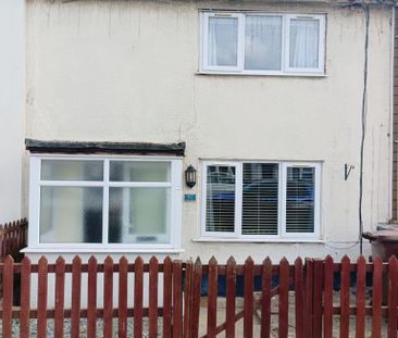 3 bedroom terraced house to rent - Photo 3