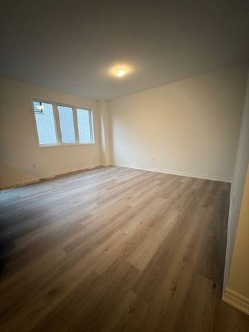 For Lease - 226 Greer Street, Barrie, Ontario - Photo 4