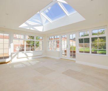 3 bedroom semi-detached house to rent - Photo 4