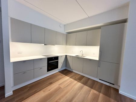 Delevenlig 3-værelses lejlighed i Nørresundby med altan - Photo 5