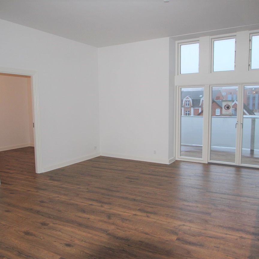 Haderslevvej 25, 303 – 6000 Kolding – LEJLIGHED MED STOR ALTAN - Photo 1