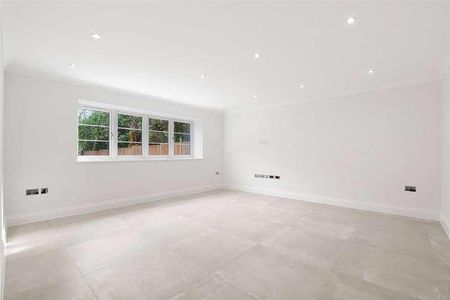 High Cross, Aldenham, Watford, Hertfordshire, WD25 - Photo 2