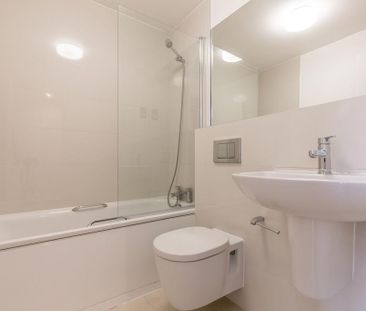 2 bedroom ground floor flat to rent - Photo 6