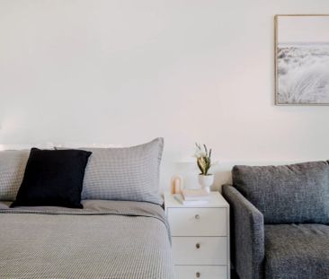 Smart Studio Apartment - Photo 2