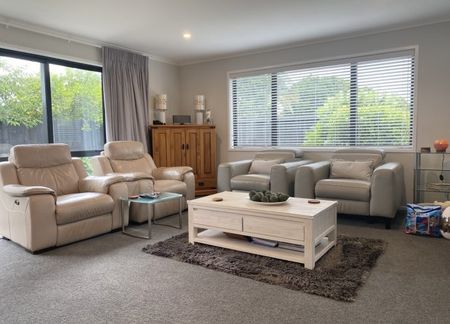 Summer Stunner - Photo 2