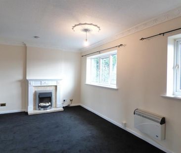 Vicarage Gardens, North Featherstone - Photo 6